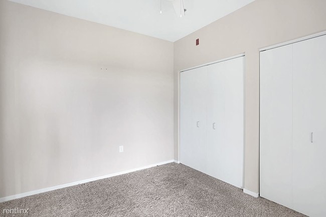 Building Photo - 249 Union Blvd