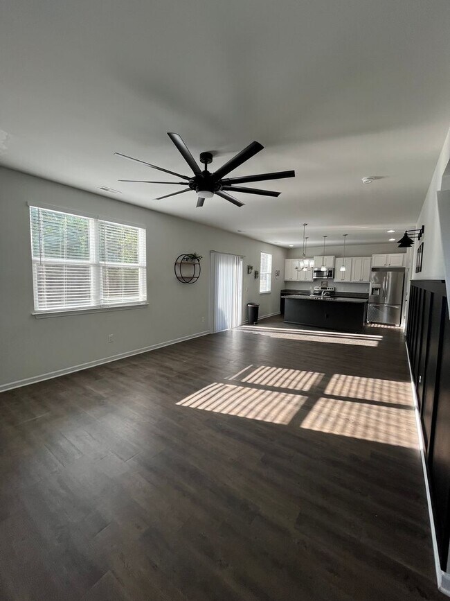 Building Photo - 751 Stradleigh Ct