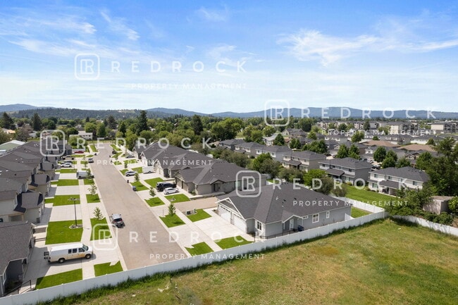 Building Photo - 1309 N Tschirley Rd