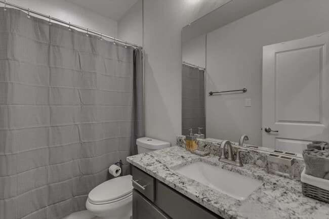 Building Photo - 441 Avenue A