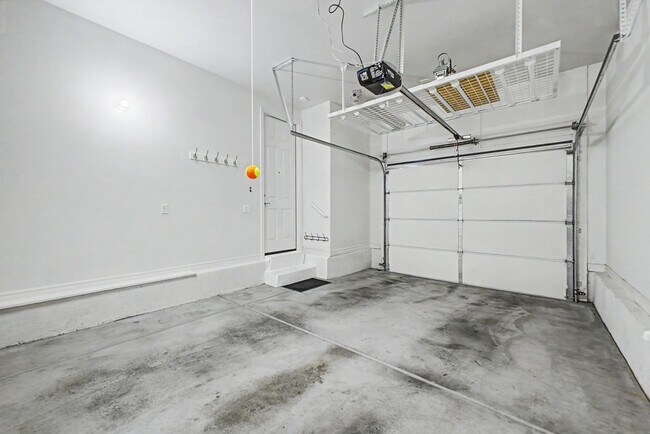 Building Photo - 2435 Cordoba Bluff Ct