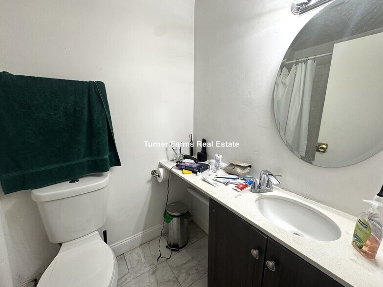 Building Photo - 774 Columbus Ave