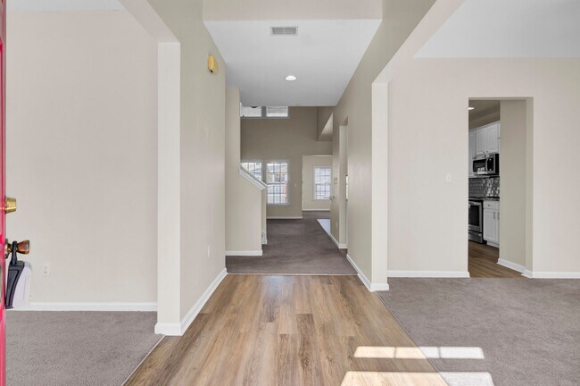 Building Photo - Spacious 5-Bedroom Rental with Dual Master...