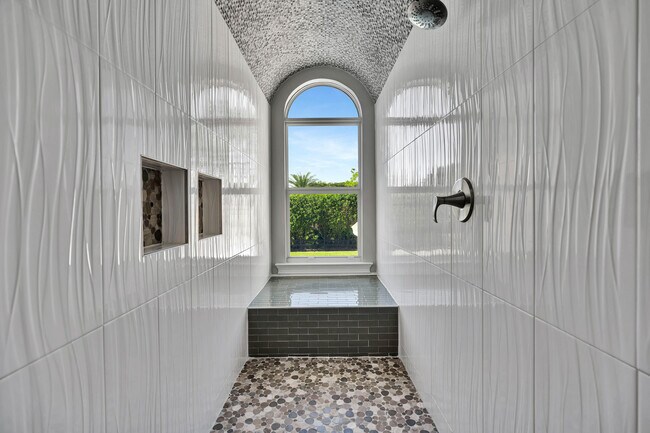 Building Photo - 7693 Steeplechase Dr