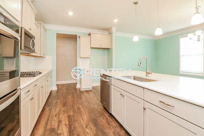 Building Photo - 2097 Saddlebred Dr