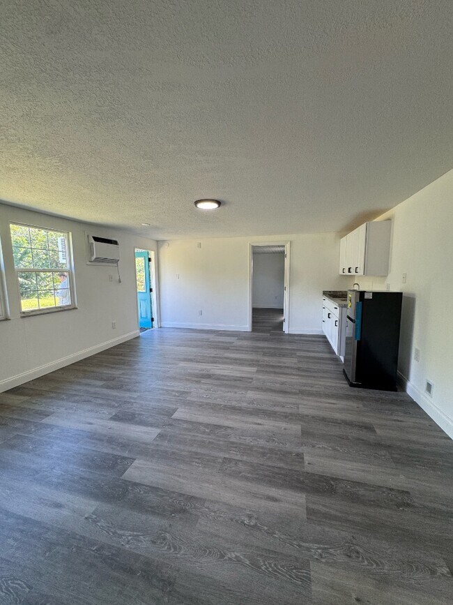 Building Photo - 3614 Vasco St