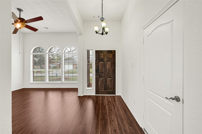 Building Photo - 22127 Nobles Crossing Dr