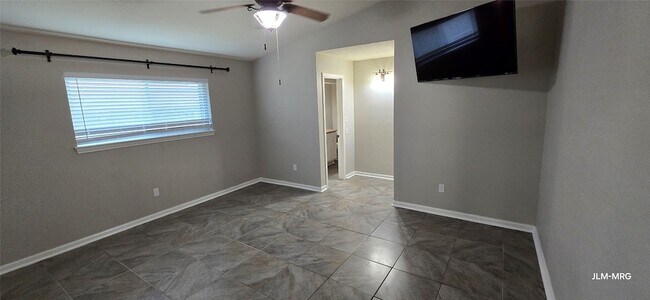 Building Photo - 11507 Marrs Dr