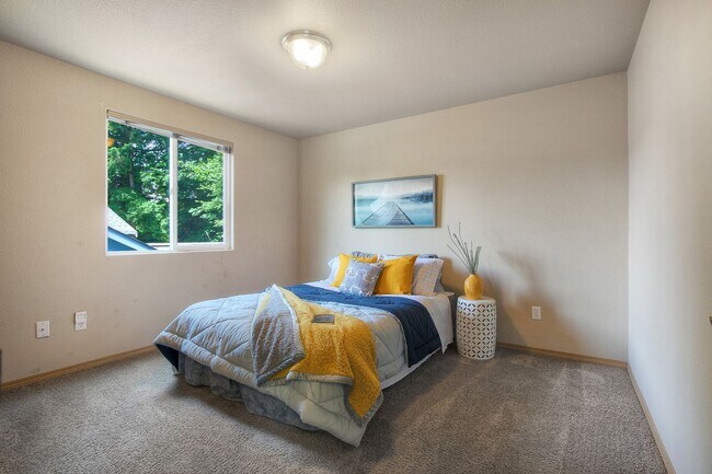 Building Photo - Main floor master - A/C home with 4 bedrooms formal living/dining and great room! Olympia School ...