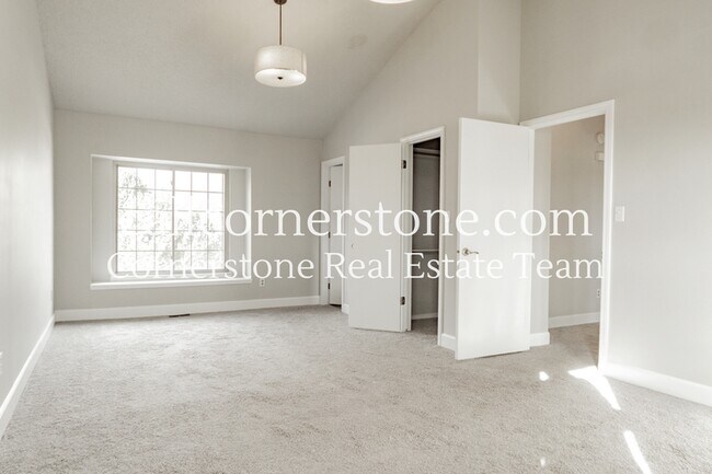 Building Photo - 9319 Hazy Morning Dr