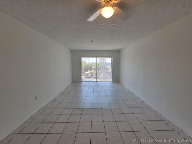 Building Photo - 3700 NW 21st St