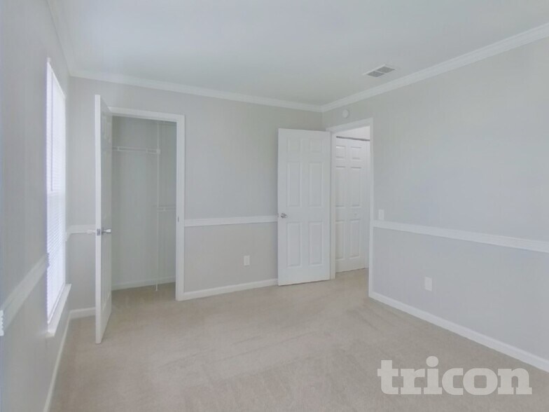 Building Photo - 10816 Rumson Ct