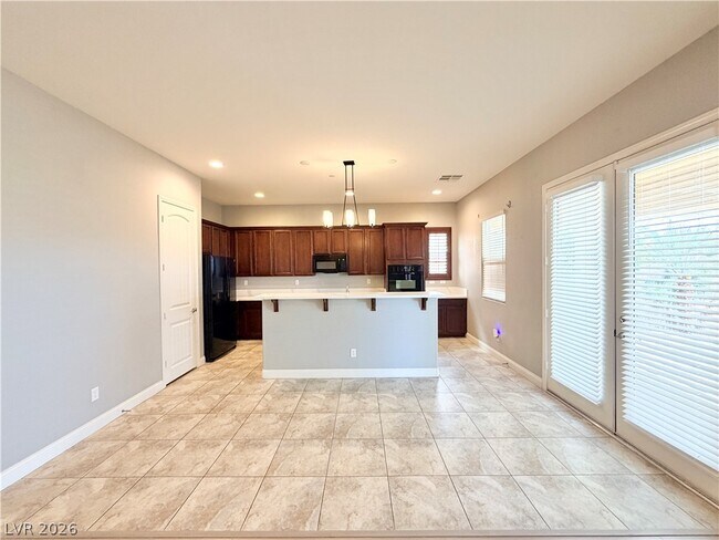 Building Photo - 2117 Thames View St