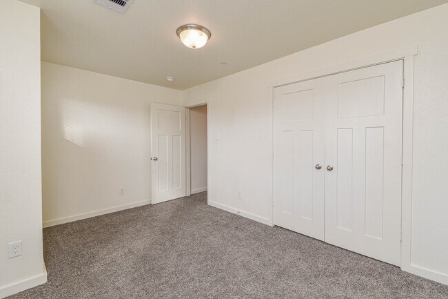 Building Photo - 21155 Gosling Rd