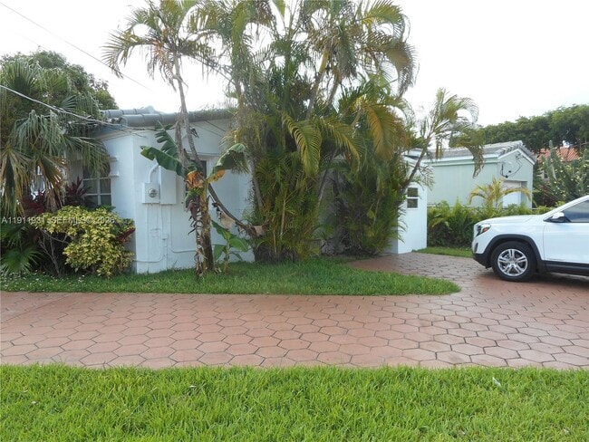 Building Photo - 420 88th St