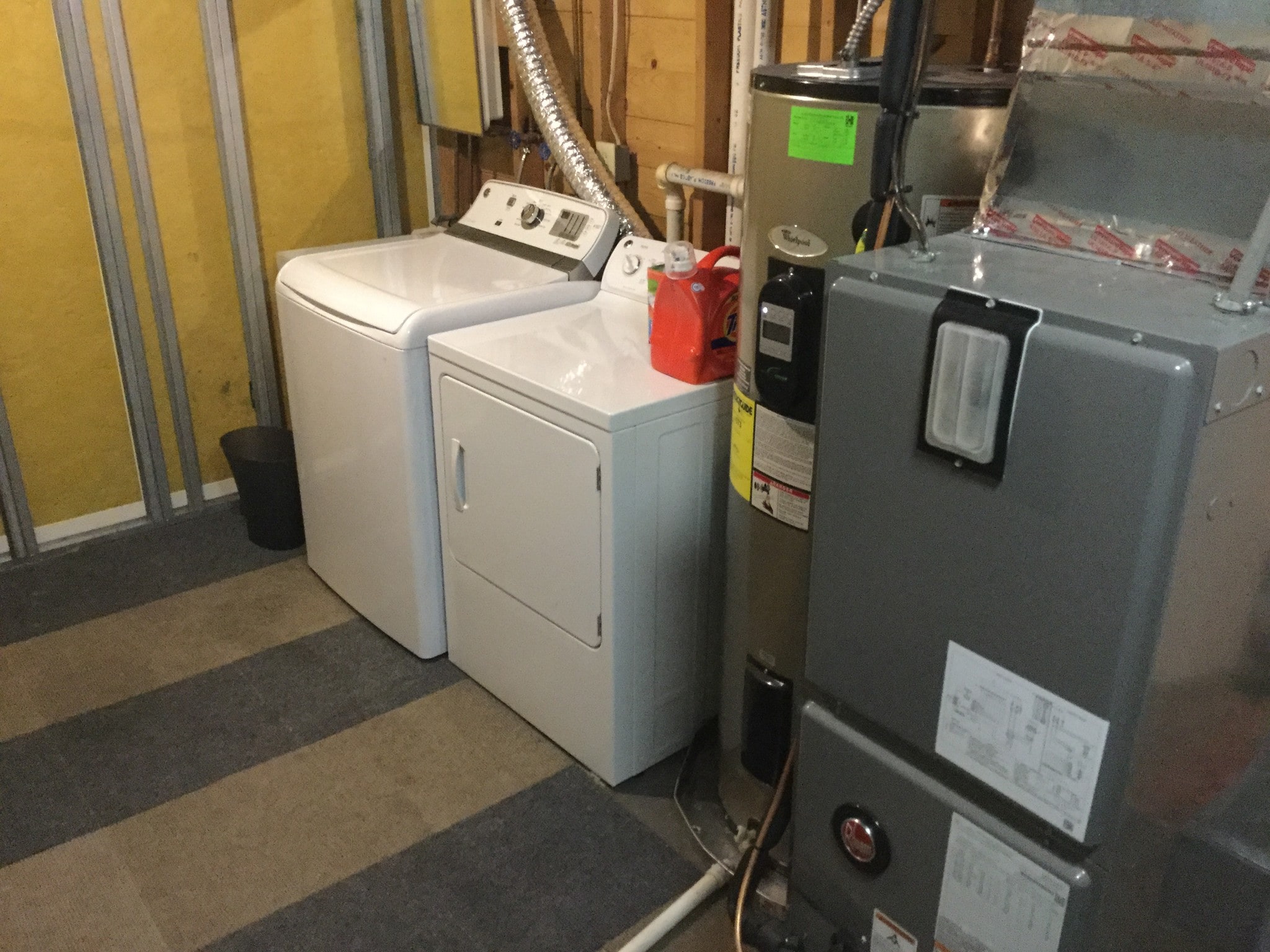 Building Photo - 9833 Timbers Dr