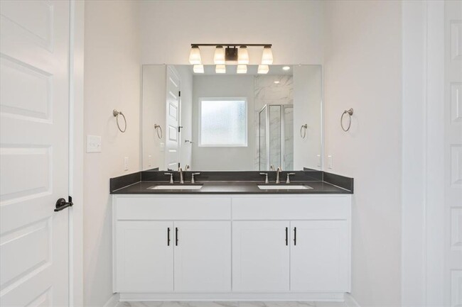 Building Photo - 212 Lariat Lp