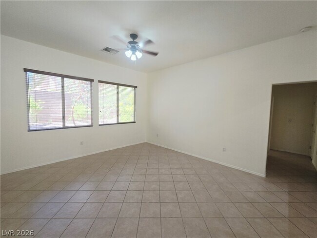Building Photo - 10309 Longwood Dr