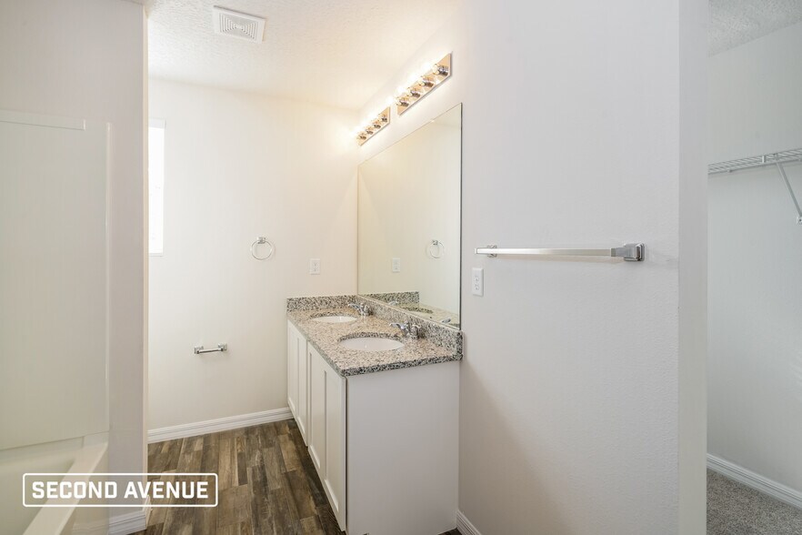 Building Photo - 6896 N Sandborn Loop