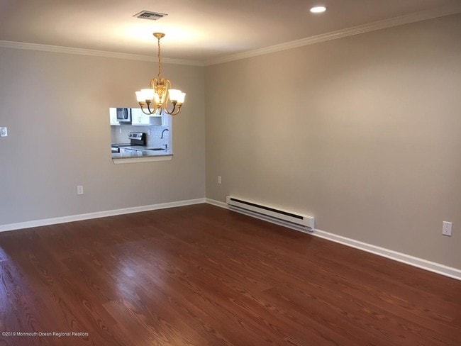 Building Photo - 215 Medford Ct