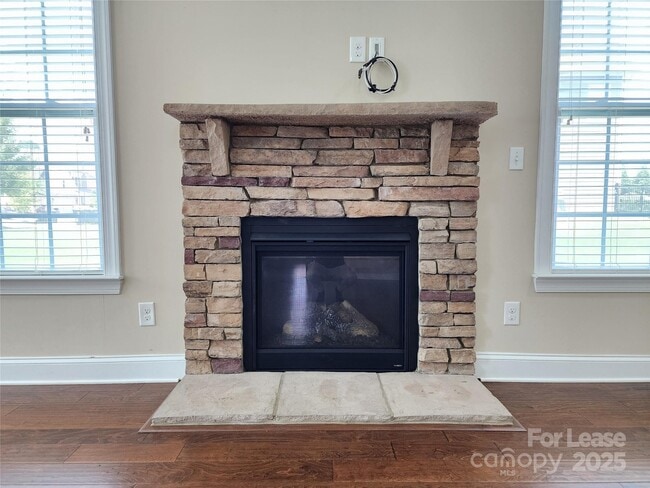 Building Photo - 1425 Skygrove Pl NW