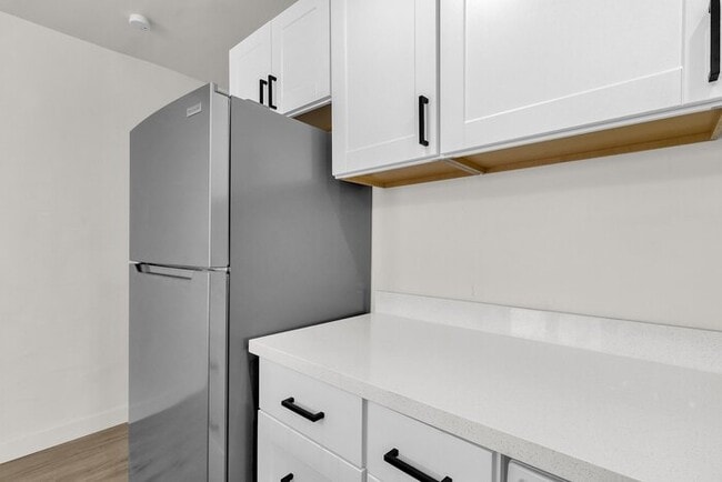 Building Photo - New remodeled in the heart of downtown PHX