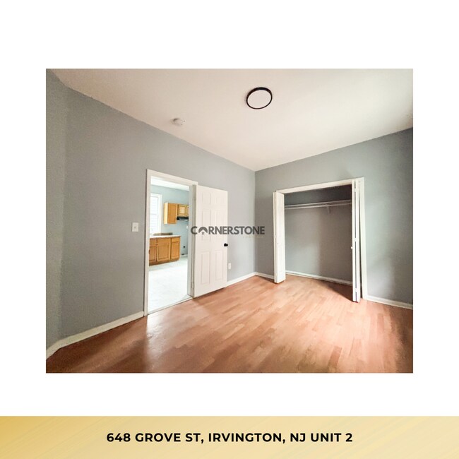Building Photo - 648 Grove St