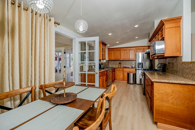 Building Photo - Furnished 3BR Glendora Home | Quiet Retreat + Parking