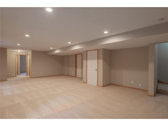 Building Photo - 4108 Regent Ave N