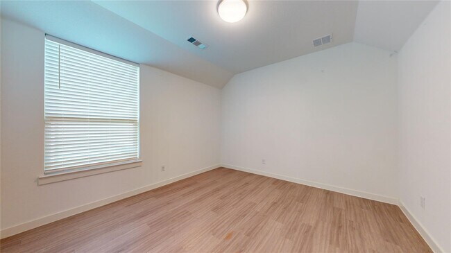 Building Photo - 2500 Gaulding St
