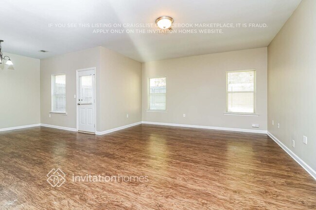 Building Photo - 702 Rock Hill Pkwy