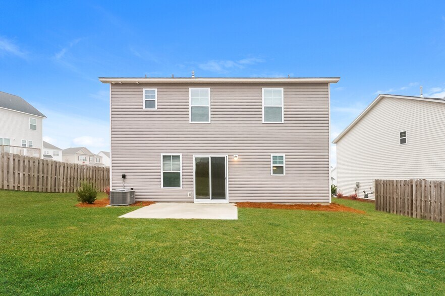 Building Photo - 1041 Winter Wy