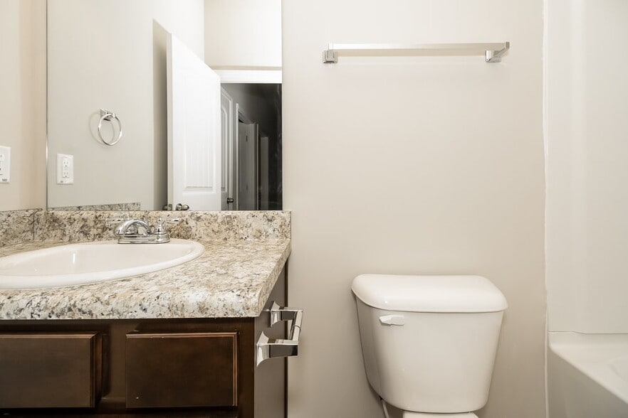 Building Photo - 139 Preserve Dr