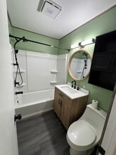 Building Photo - 849 Lexington Rd