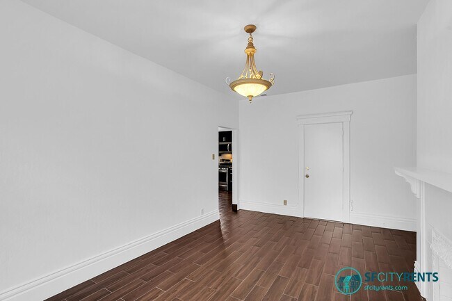 Building Photo - Haight/Ashbury: Top Floor w/ Garage Parkin...