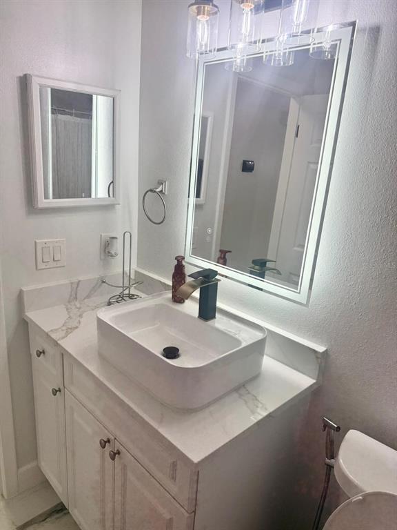 Building Photo - 9411 N Rome Cir