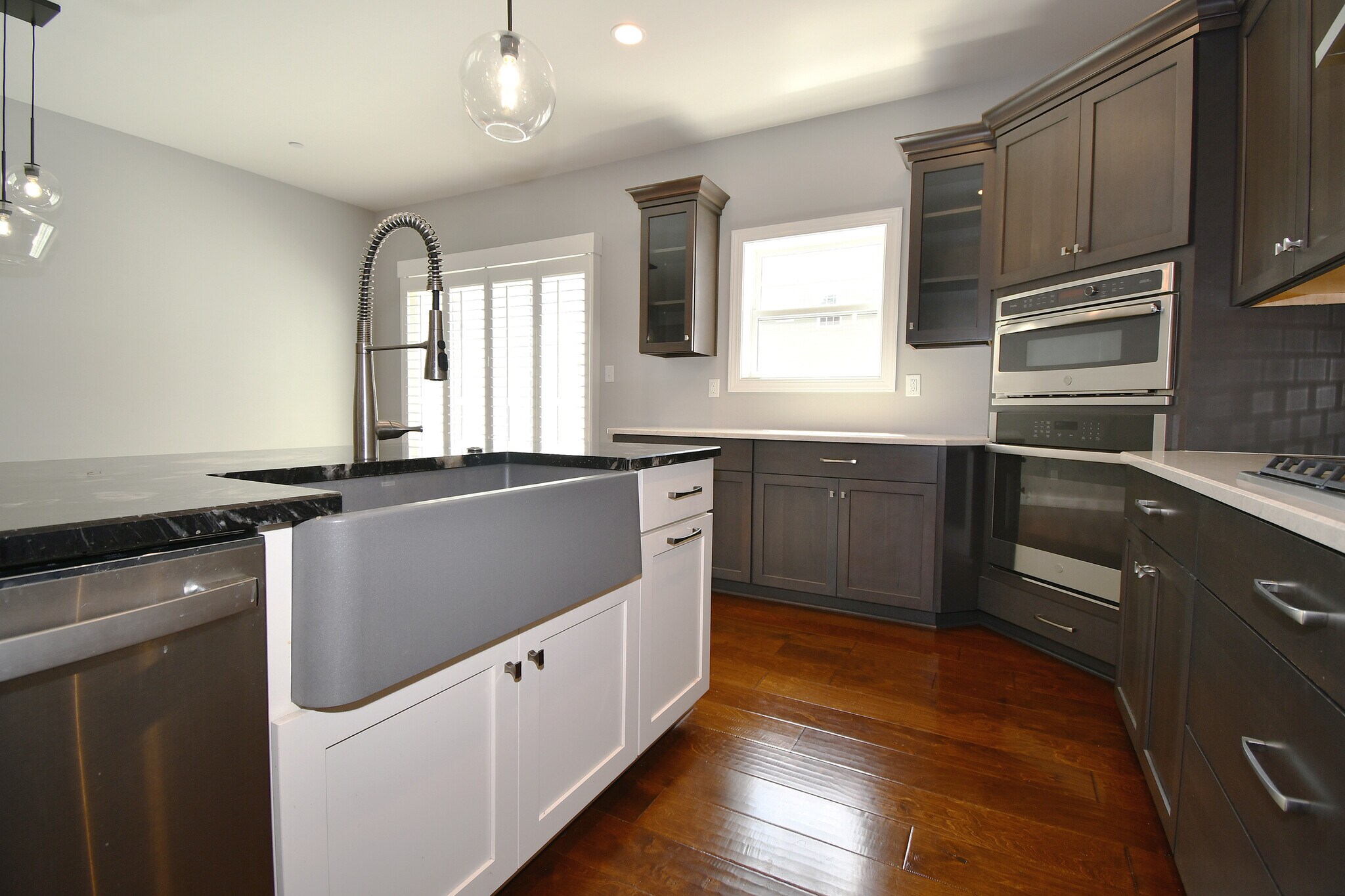 Building Photo - 212 Park Pl