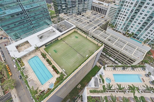 Building Photo - 1300 Brickell Bay Dr