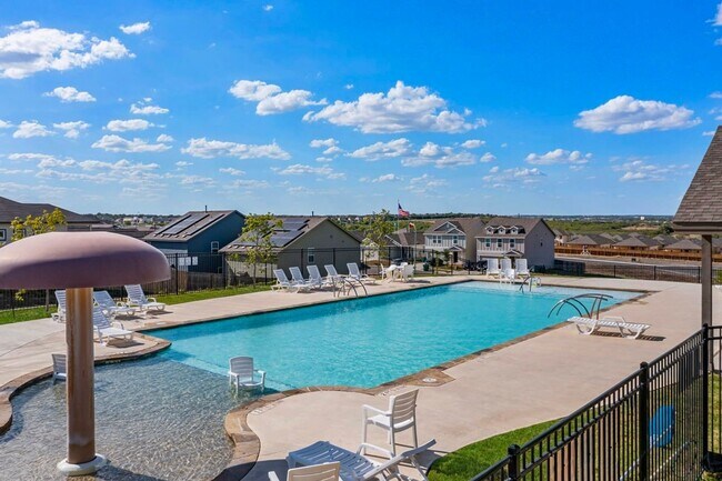 Building Photo - Luxury Duplex | 3 Bed/2 Bath | 1-Story | Covered Deck | Near Randolph AFB & Ft Sam