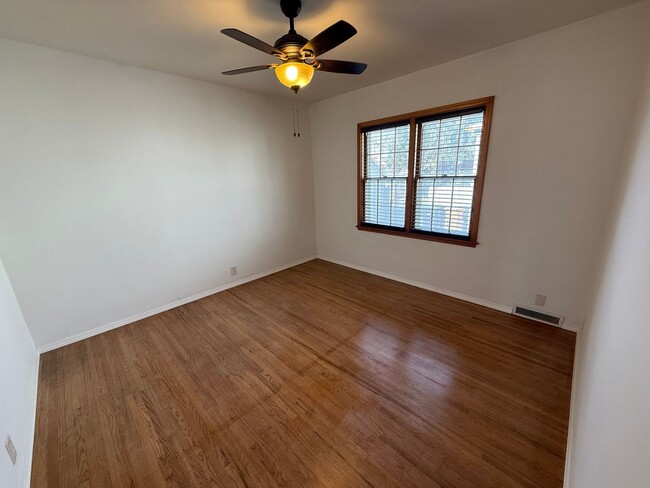 Building Photo - Three Bedroom, One and half bathroom, Attached Two Car Garage, Central Air!