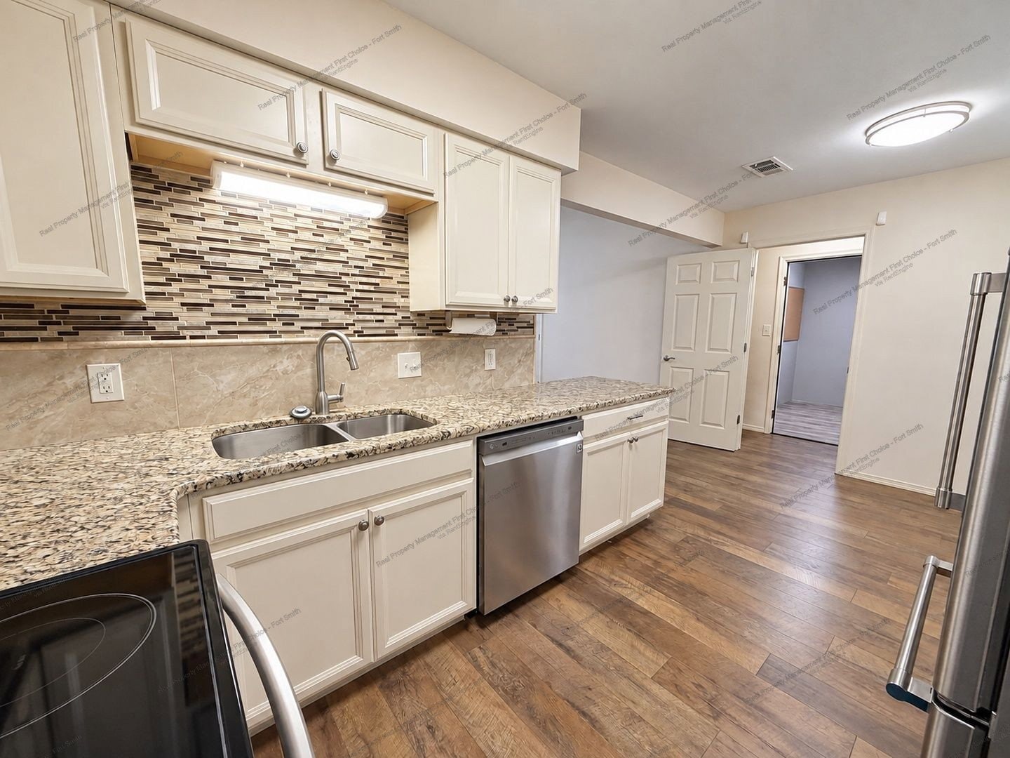 Building Photo - 1707 Brooken Hill Dr