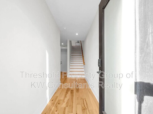 Building Photo - 1165 N 4th St