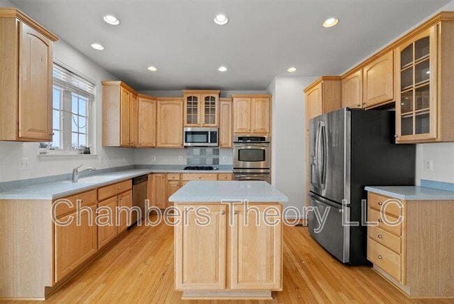 Building Photo - 8453 Kirby Lionsdale Dr