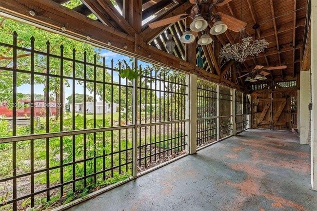 Building Photo - 6073 NW 27th St