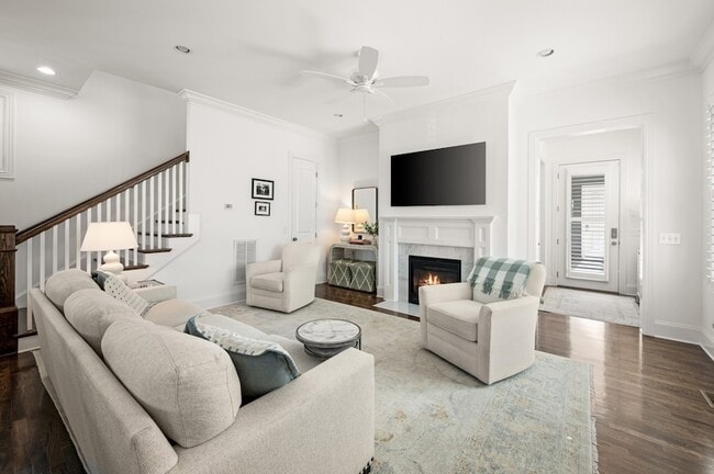 Building Photo - 1043 Calico St