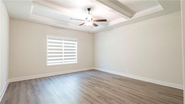 Building Photo - 38 Winding Rose Dr