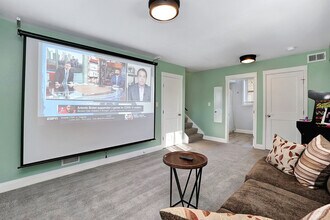 Building Photo - 5258 Washington St