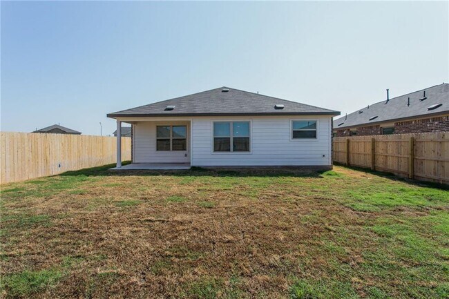 Building Photo - 6412 Laurencia Pl