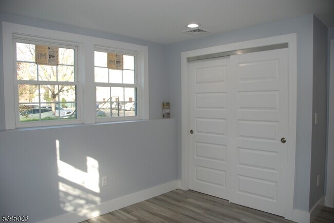 Building Photo - 229 Monroe St