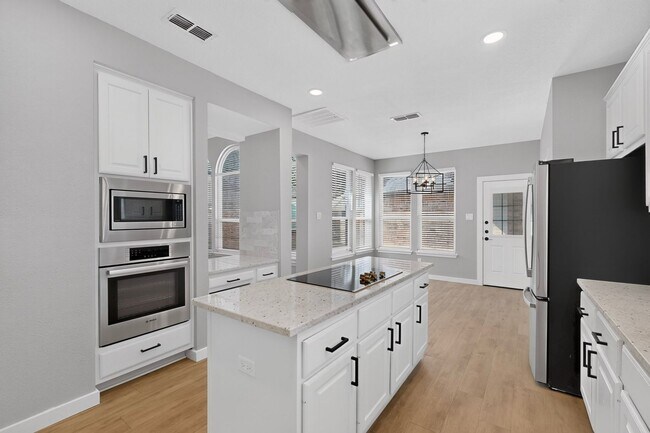 Building Photo - Keller Gem Looking TO Be Your Home!!!